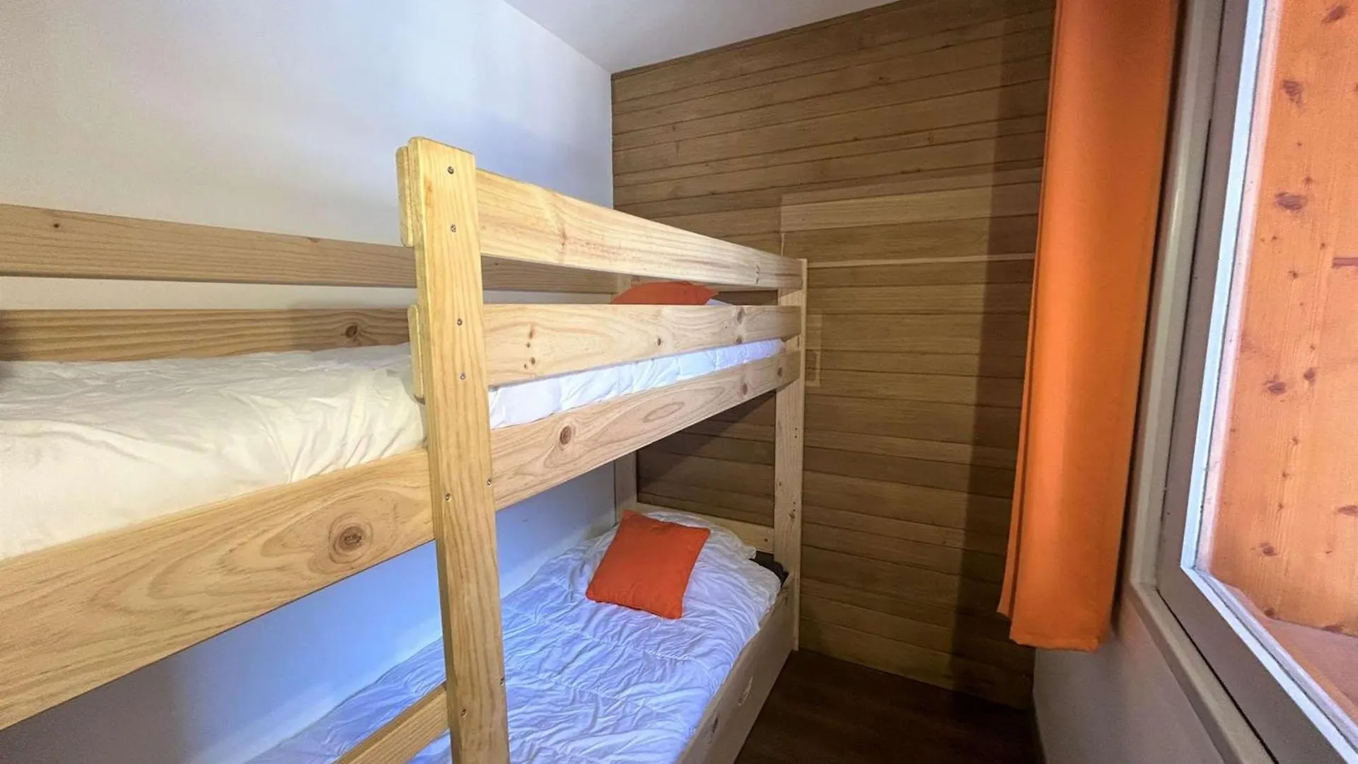 Charmant 2 Pieces - 100M Des Pistes, Proche Commerces - Fr-1-180-604 Les Allues Apartment